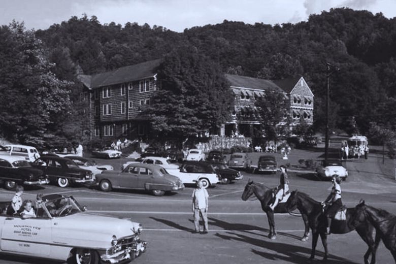 The Fascinating History Behind Gatlinburg’s Name